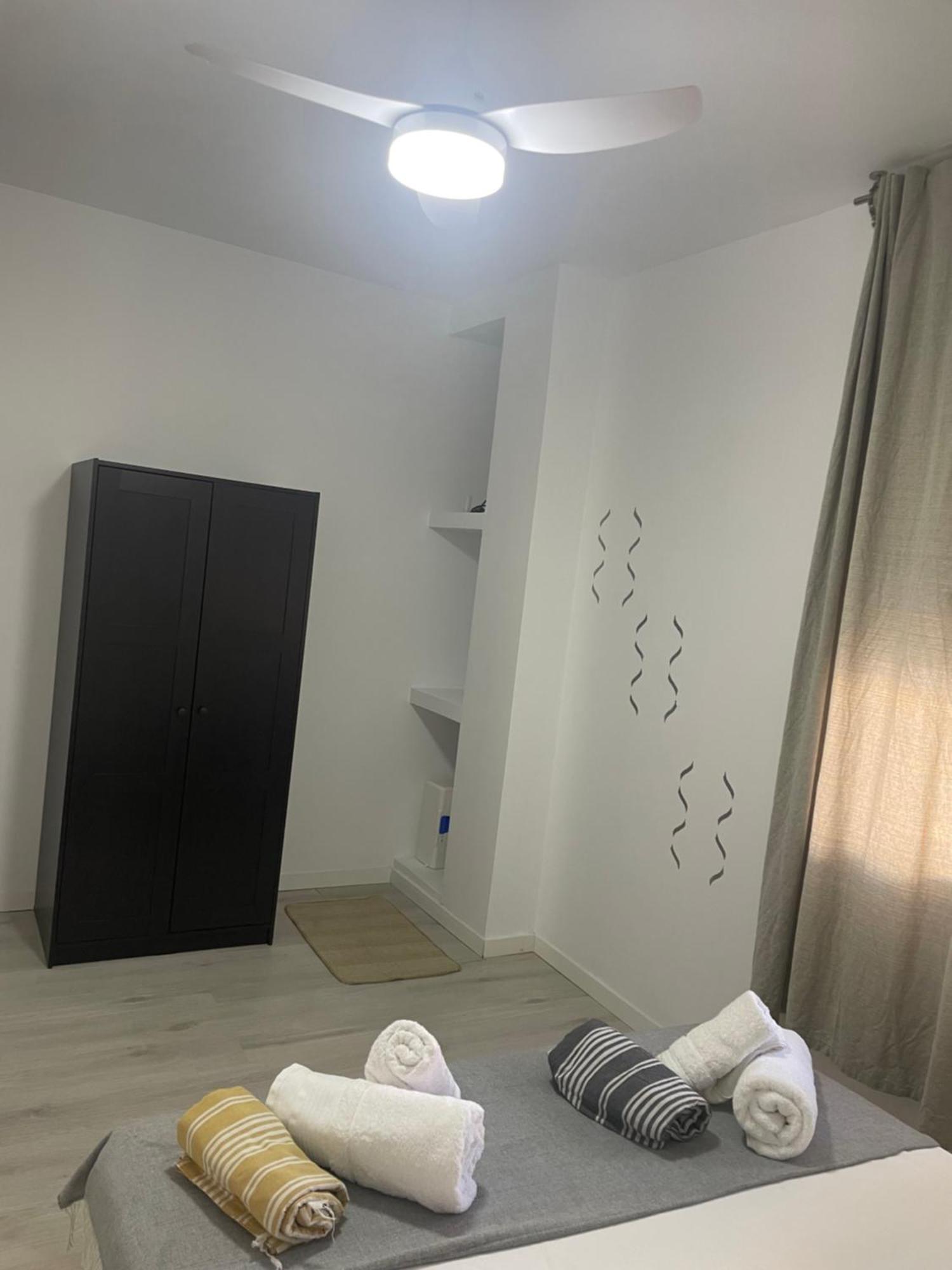 Martina I Apartment Malaga Luaran gambar
